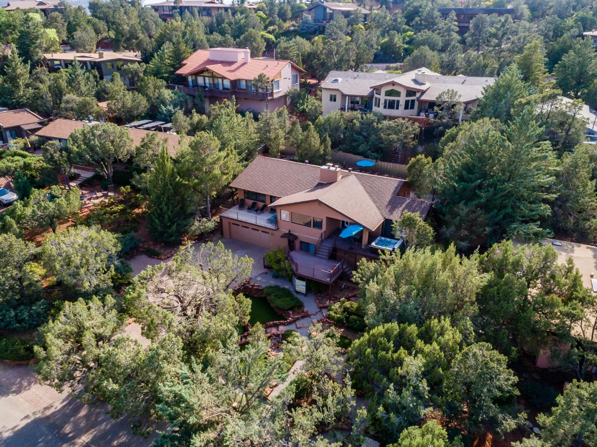 Sedona Dream Estate Offers Elevated Red Rock Views From Deck & Hot Tub Serene, Outdoor Fun! Villa Exterior photo